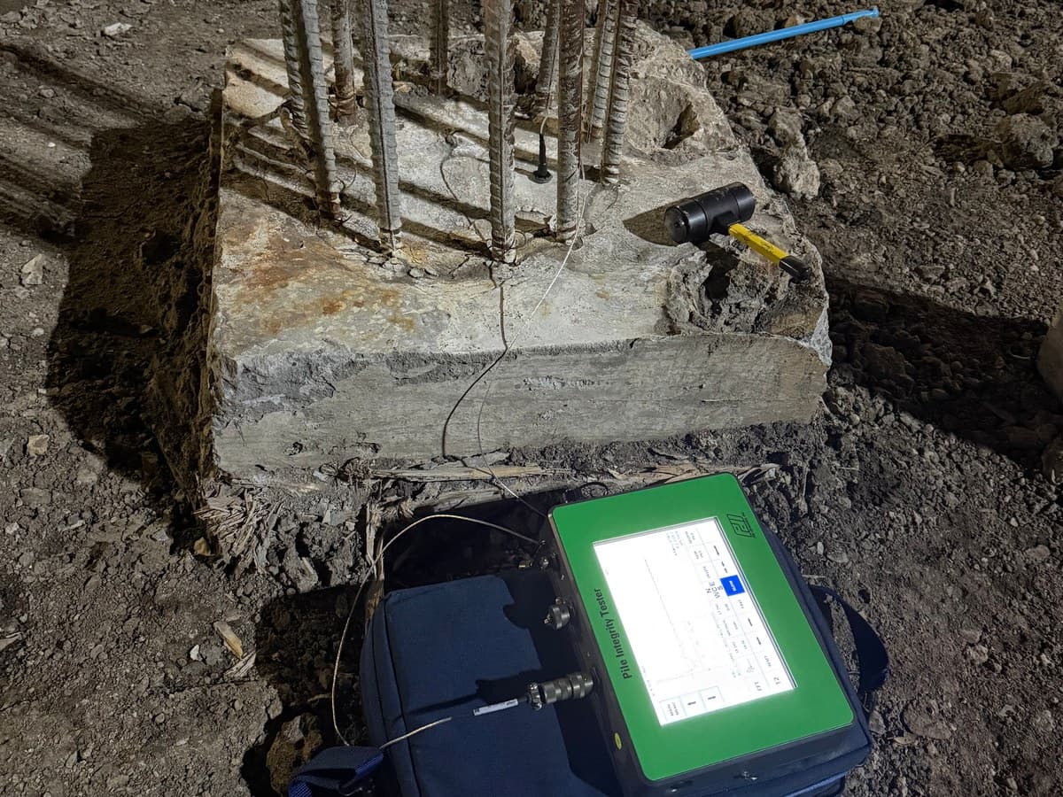 GID Pile Integrity Tester connected to a cast-in-situ pile head on site