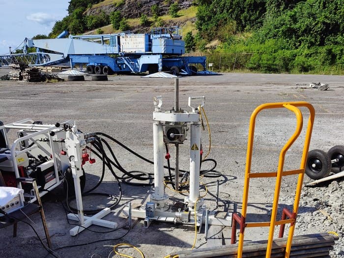 GID DPSH rig set up at the Vieux Fort sea port for the Delta Petroleum fuel depot investigation
